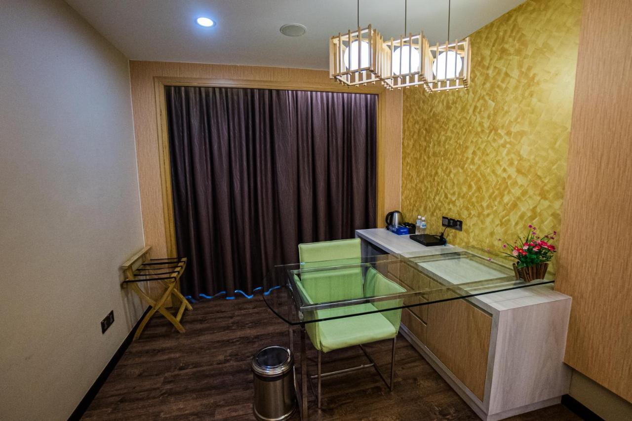 Jc Mark Hotel Bintulu Exterior photo
